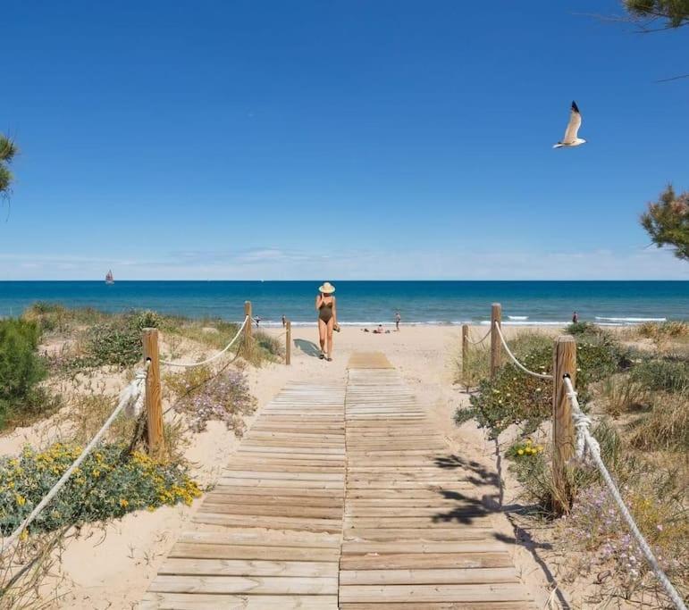 Apartamento Junto Al Mar Олива Екстериор снимка